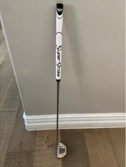 Left Handed Scotty Cameron GoLo5 Putter
