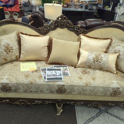 SOFA CLEARANCE SALE 