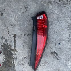 2010 2014 Cadillac Cts V Wagon Driver Left Taillight