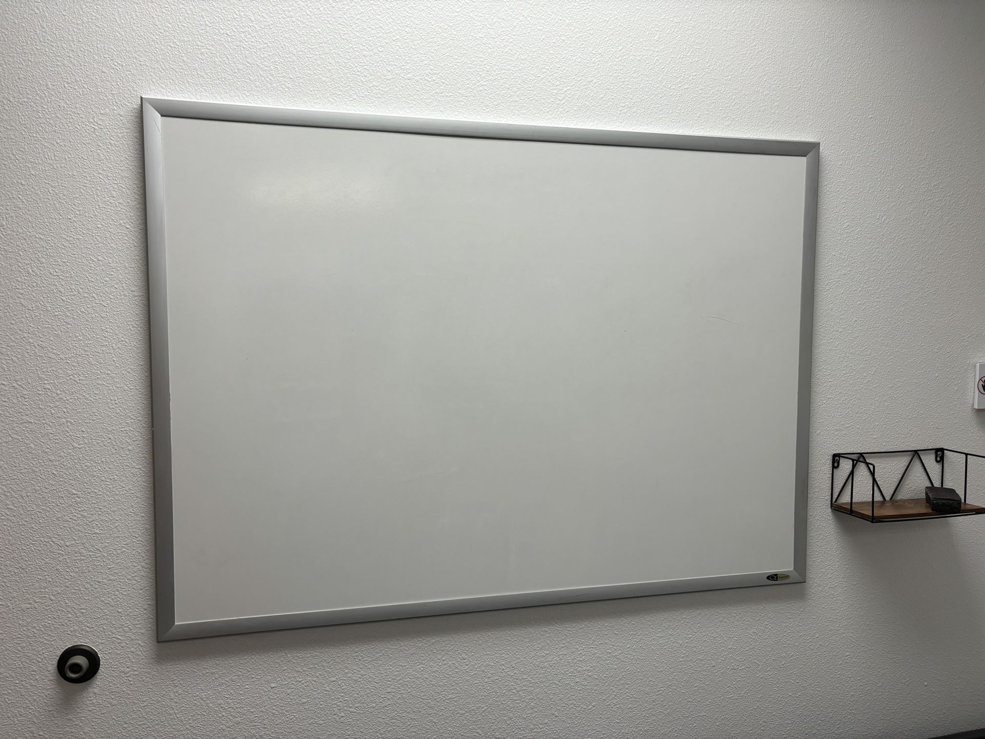 White board (48” X 34”)