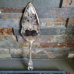 WM. Rogers & Son Silverplated Serving Trowel 11.5 Inches.