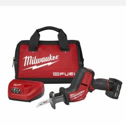 Milwaukee Electric Tool 2520-21XC  Cordless Hackzall Reciprocating Saw WITH 4.0 BATTERY Kit