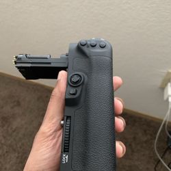 Canon BG-E20 battery grip EOS 5D Mark IV