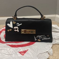 Karl Lagerfeld sling bang