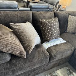 Mammoth Brown Huge High Quality Sectional Sofa with Cuddler /P