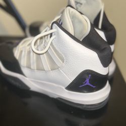 Authentic Women’s Sneakers