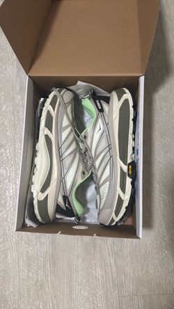 HOKA Mafate Speed 2 sneakers