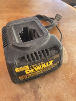Dewalt Battery Charger