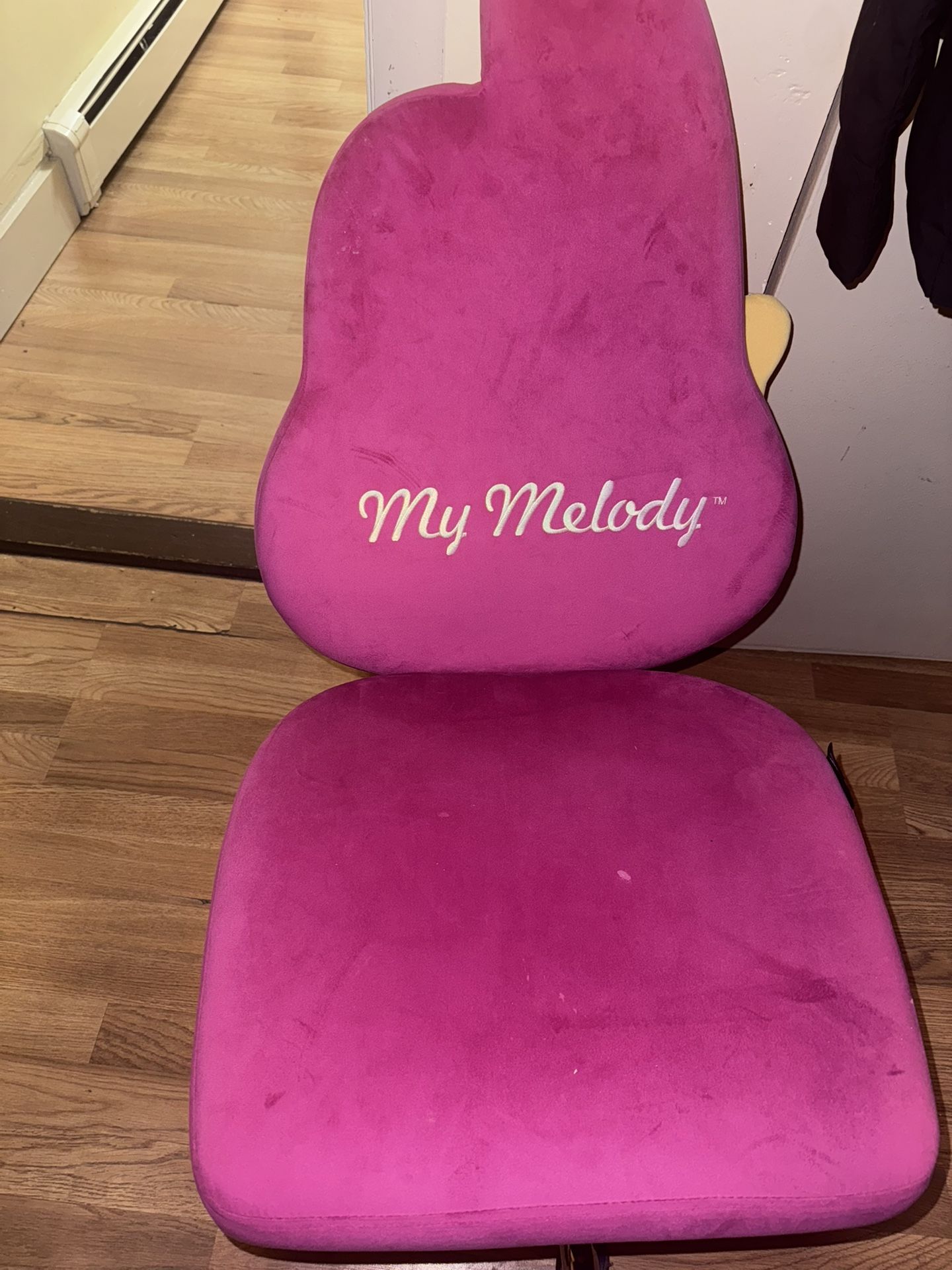 My Melody Vanity Chair