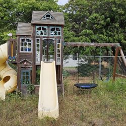 Play Structure 