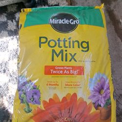 Miracle gro Potting Mix