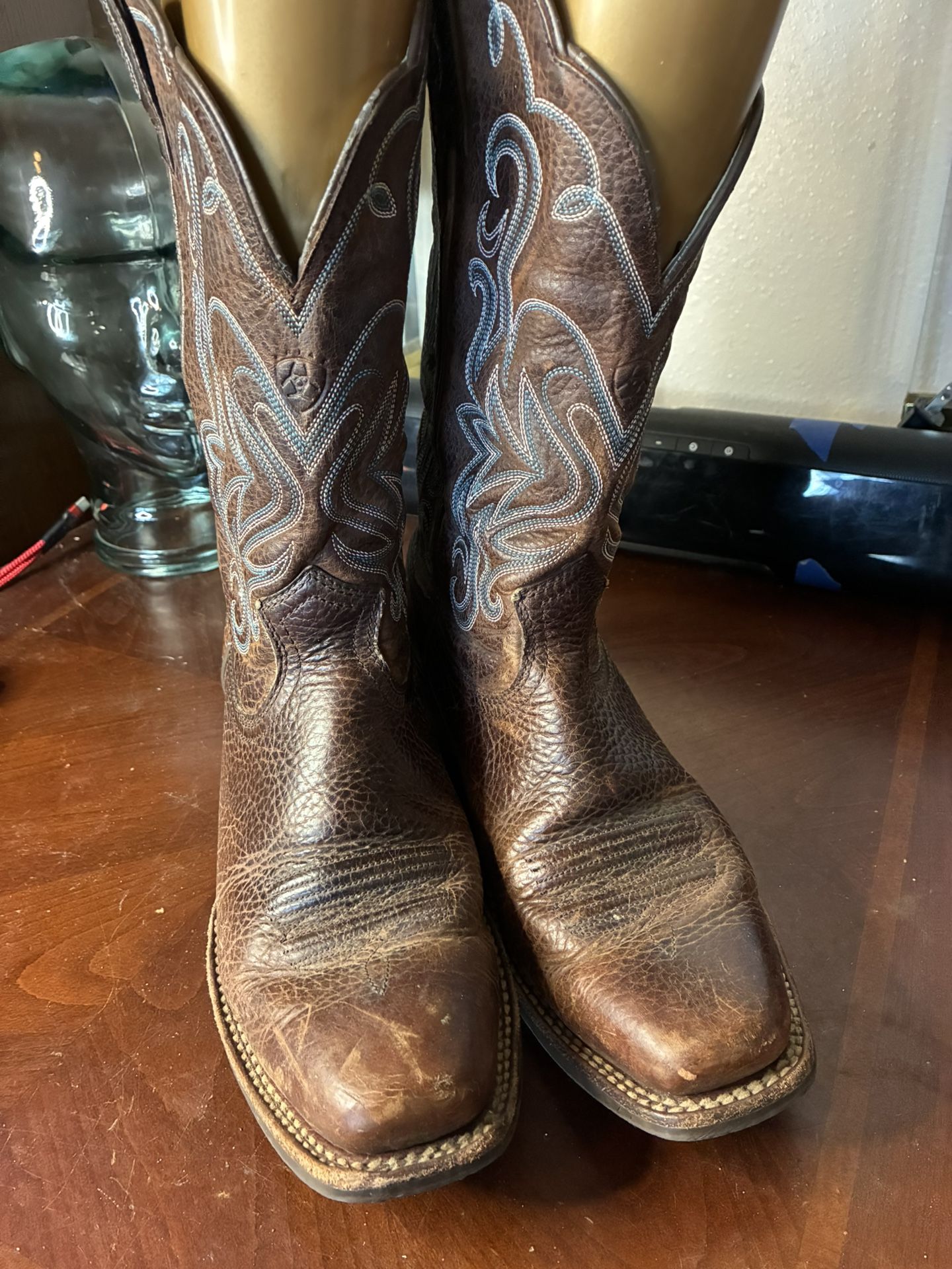 Ariat Woman's Legend Western Cowgirl Boots Brown Blue  Leather  Size 7 B