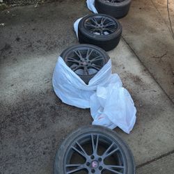 Tesla Model Y 19 Inch Gemini Wheel And Tires