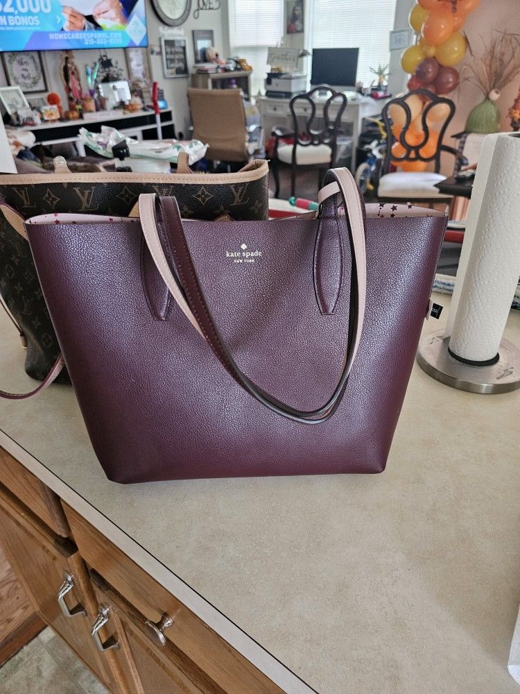 Kate Spade Purse Like New With Wristlet