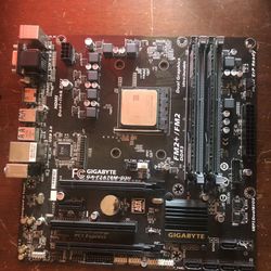 AMD Athlon X4 FM2+ 860k + Gigabyte GA F2A78M-D3H Motherboard CPU COMBO 