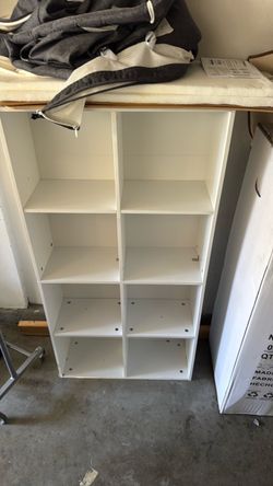 Bookshelf o toy shelf