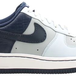 (BRAND NEW) Nike Wmns Air Force 1 '07 'Mist Blue'