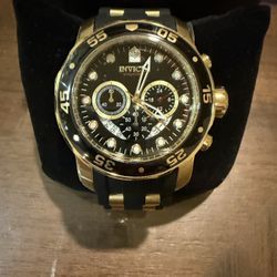 Brand New Invicta Watch (Gold/Black)