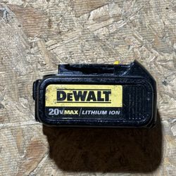 DEWALT 20V MAX Premium Lithium-lon 3.0Ah Battery Pack DCB200