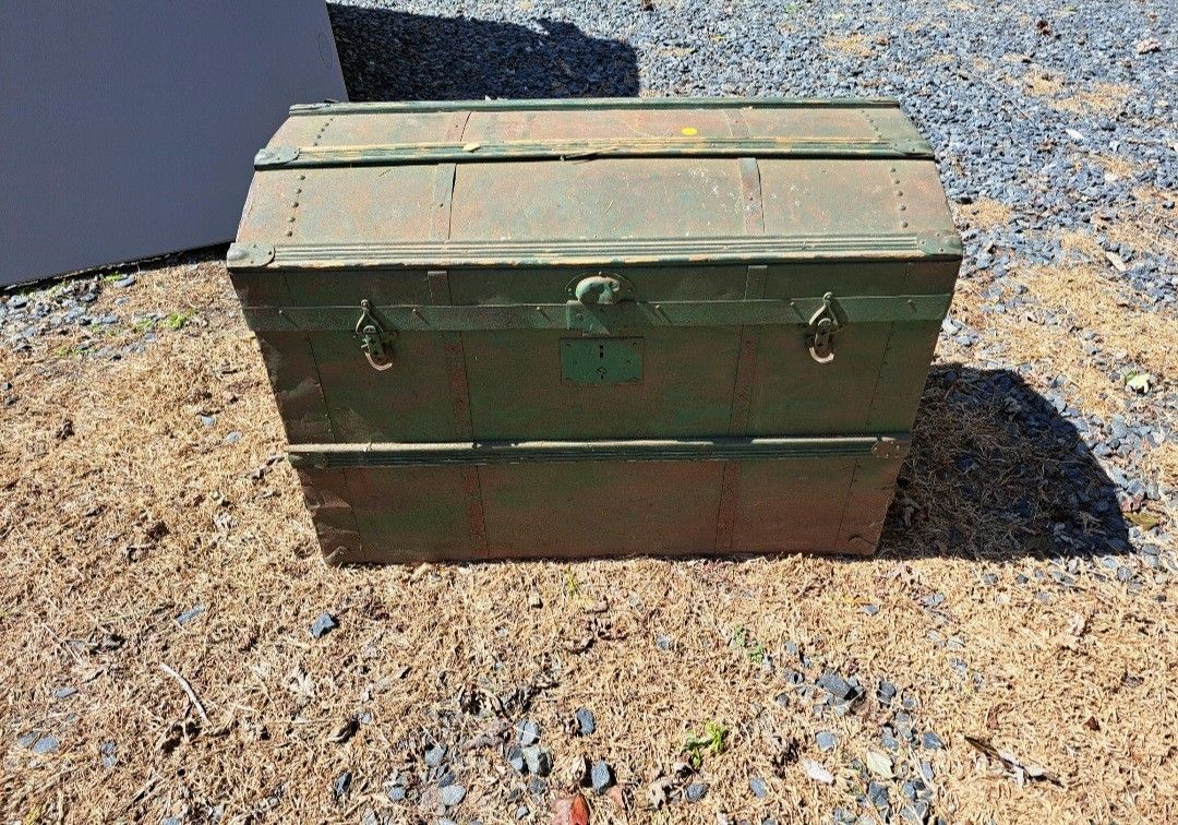 Antique Round Top Green Trunk