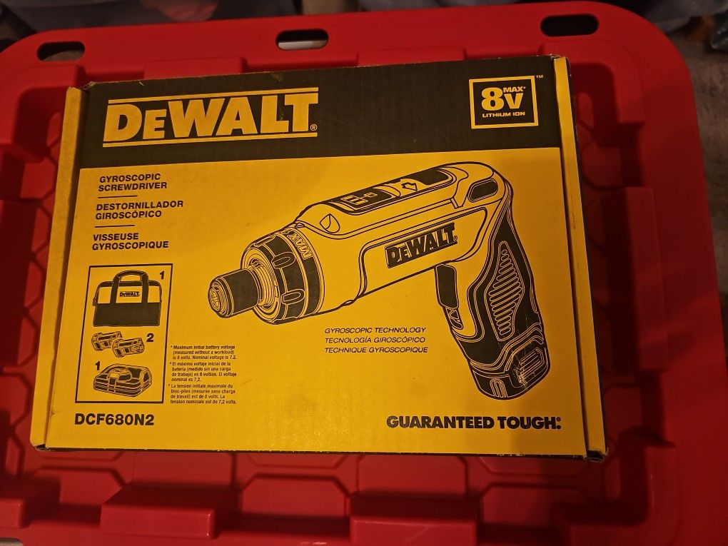 DEWALT 8V GYROSCOPIC SCREWDRIVER