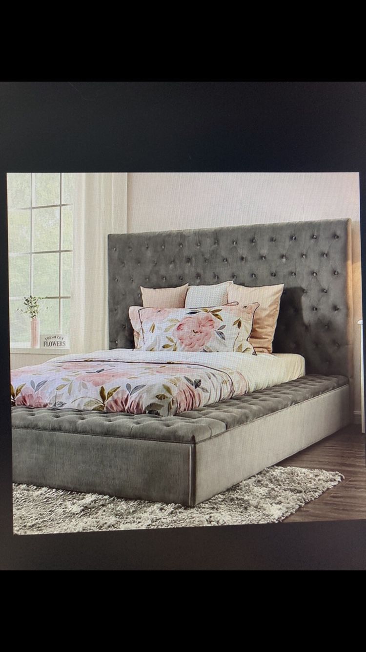 grey bedframe 🩶⭐️ $1,399
