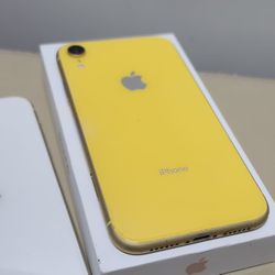 iPhone XR Yellow 