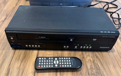 Magnavox DV220MW9 VCR/DVD Combo Unit with Remote - Read Description