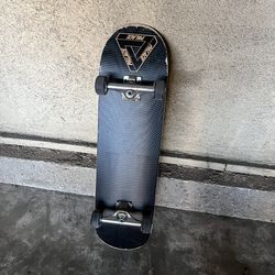 Palace Skateboard (2015)