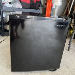 Mini Refrigerator 