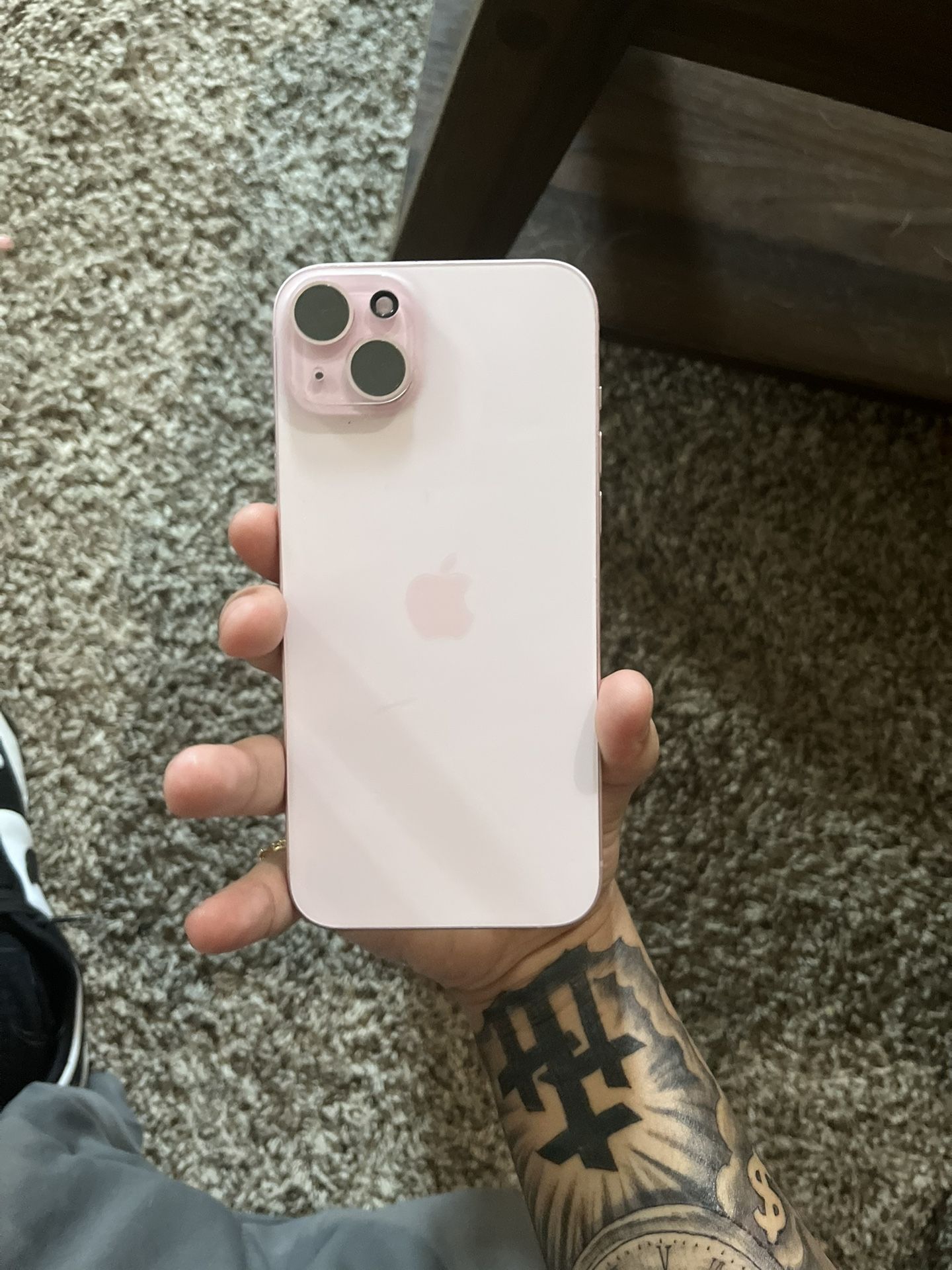 IPhone 15 Plus Pink