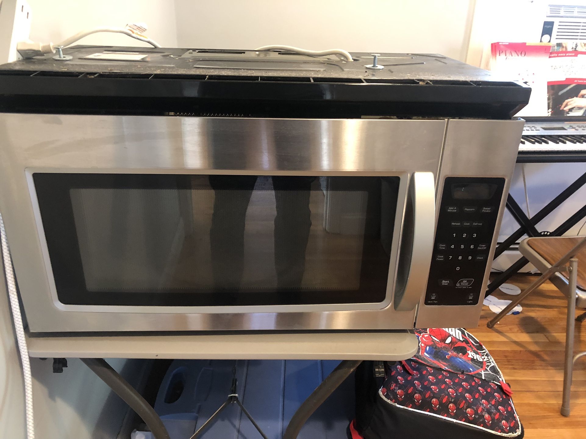 Amana above Stove Microwave