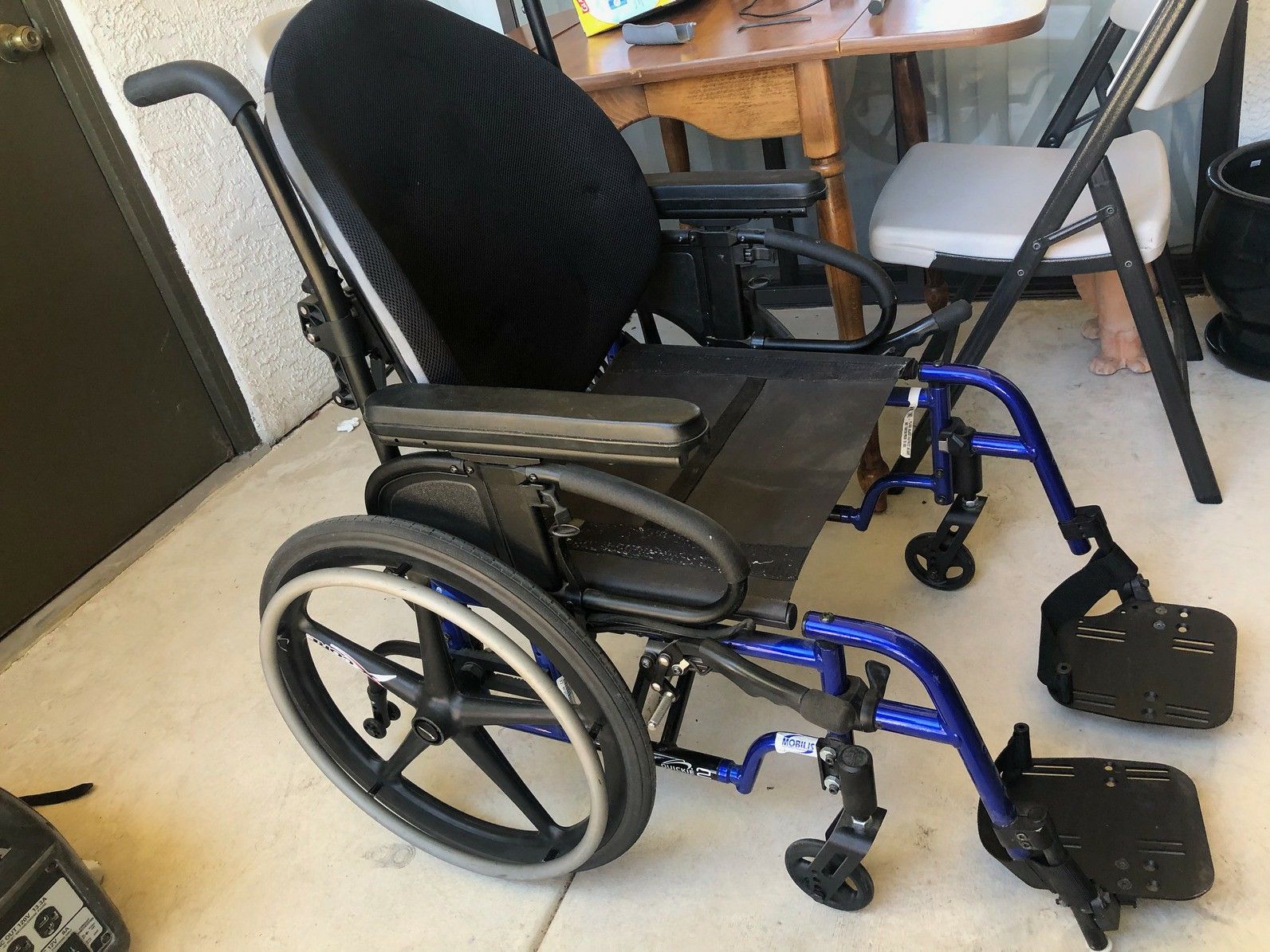 Sunrise Medical Quickie 2 Ultralight Wheelchair With ROHO Agility back