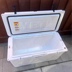 yeti tundra roadie and hopper flip