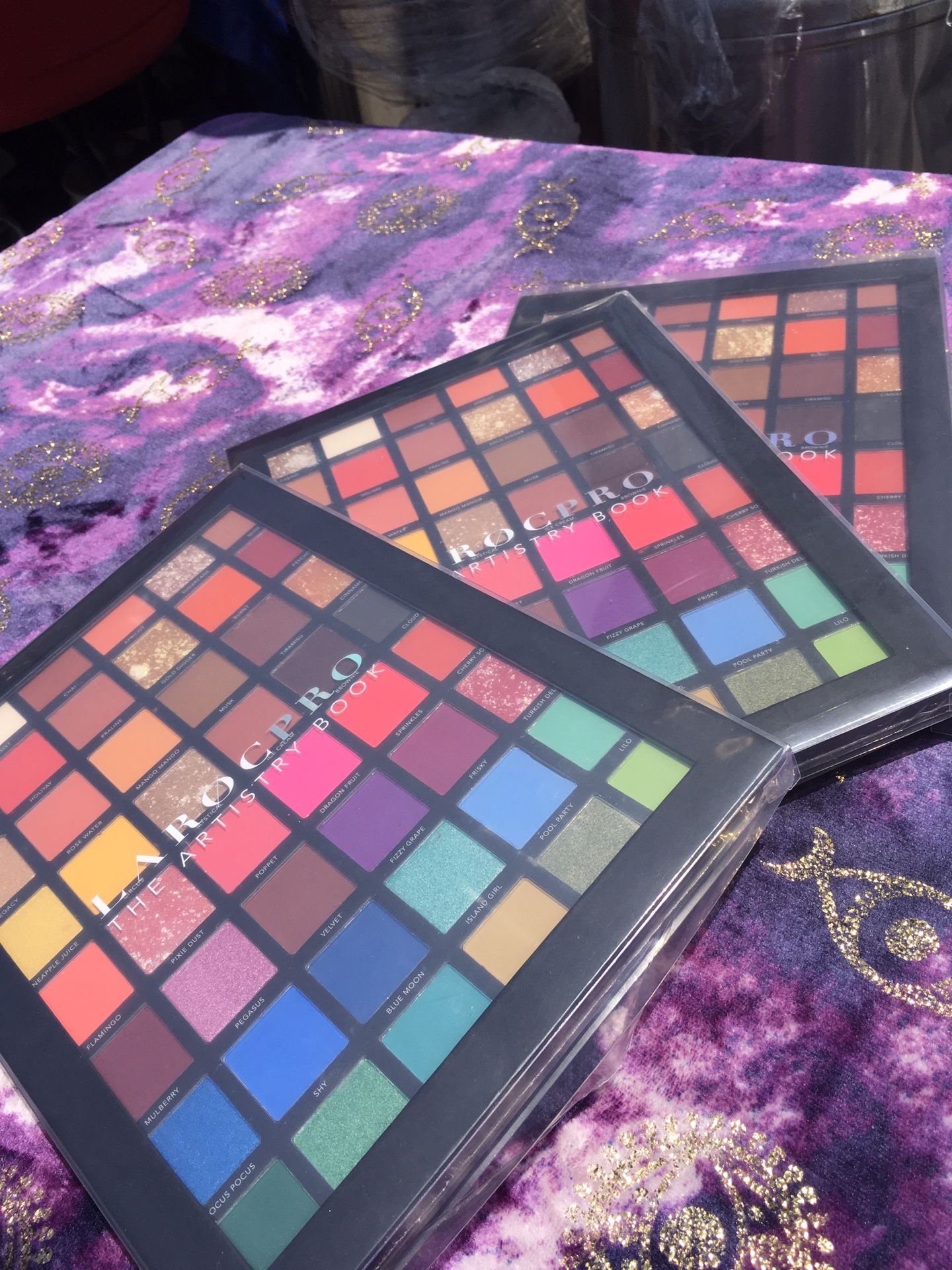 LaRoc Pro Artistry Eyeshadow palette