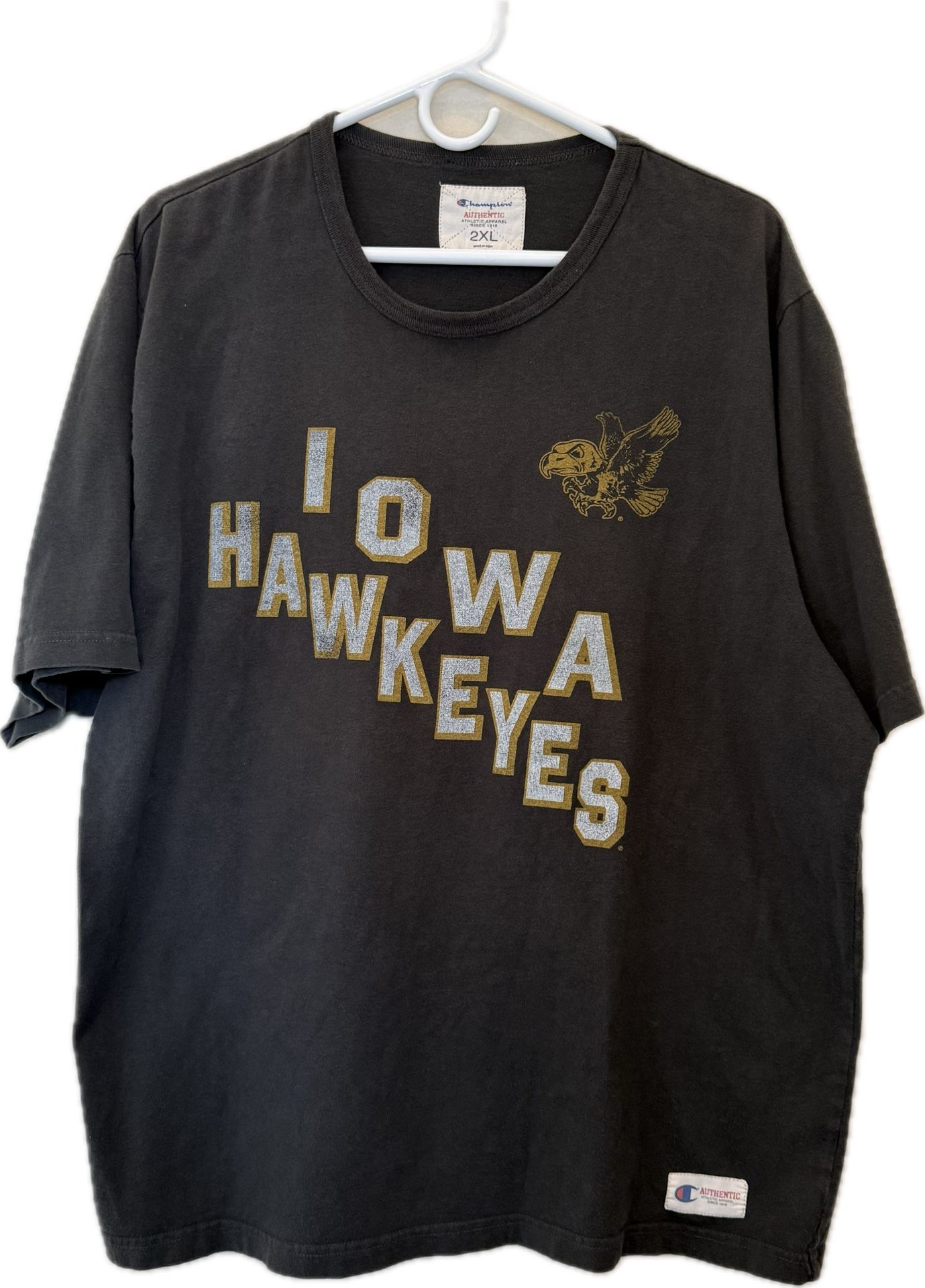 Iowa Hawkeyes Vintage T Shirt 2-XL (Used) Authentic Champion Premium Quality