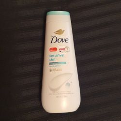 $5 EACH (2 Available) Dove Sensitive Skin Liquid Body Wash 20 Oz