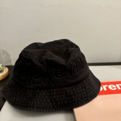Supreme Bucket Hat