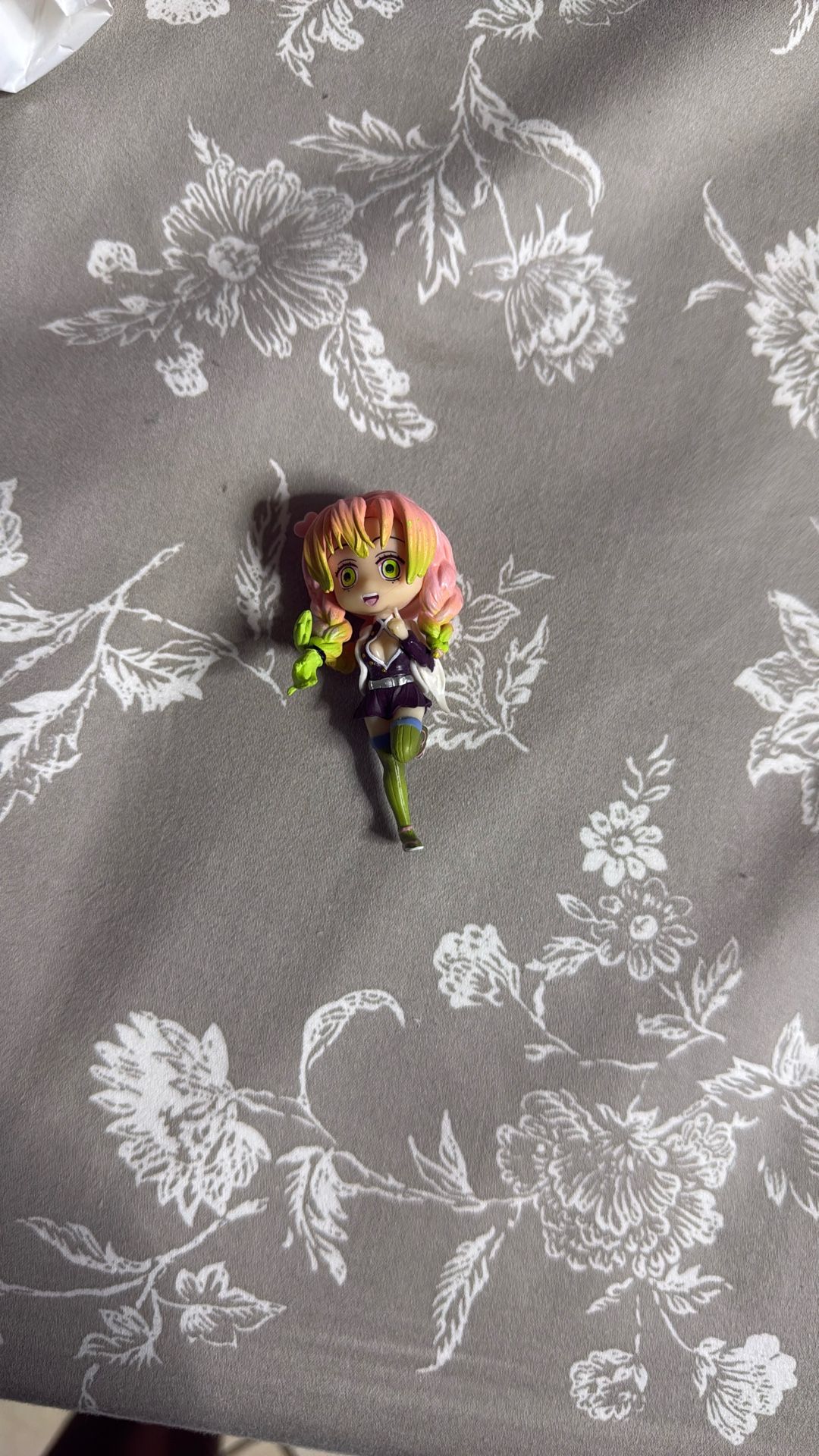 Mitsuri Kanroji figure