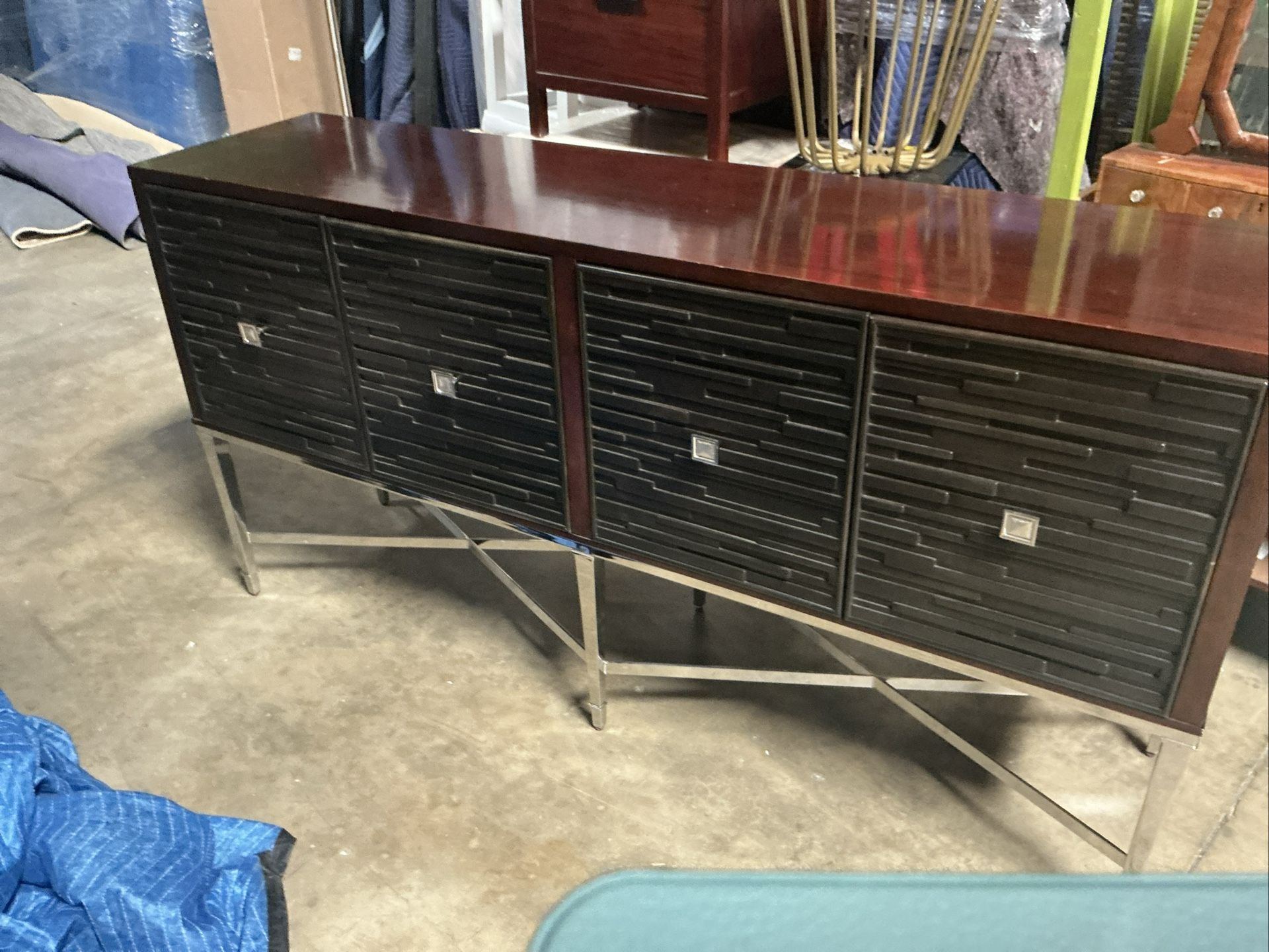 Credenza 