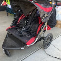 Stroller 