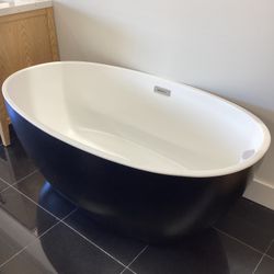 Royal 59” Freestanding Matte Black Bathtub Ready For Pickup