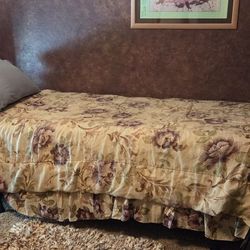 Like New Twin Bed