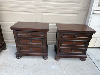 Pair of Dark Wood 3-Drawer Nightstands