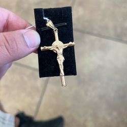 Cross Pendant 