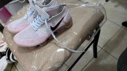 Women vapormax size 8