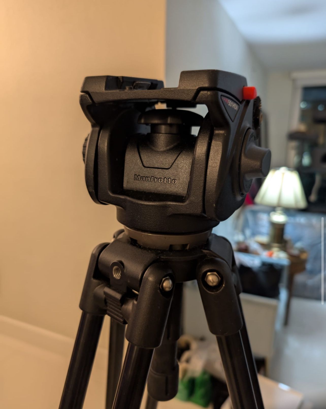 MANFROTTO 501HDV Fluid Head+351MVB2 Tripod w/ Heavy-Duty CASE