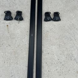 Yakima CoreBar (Pair) and BaseLine Towers 4 Pack