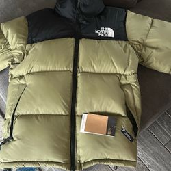 Men’s Black Green Northface $200