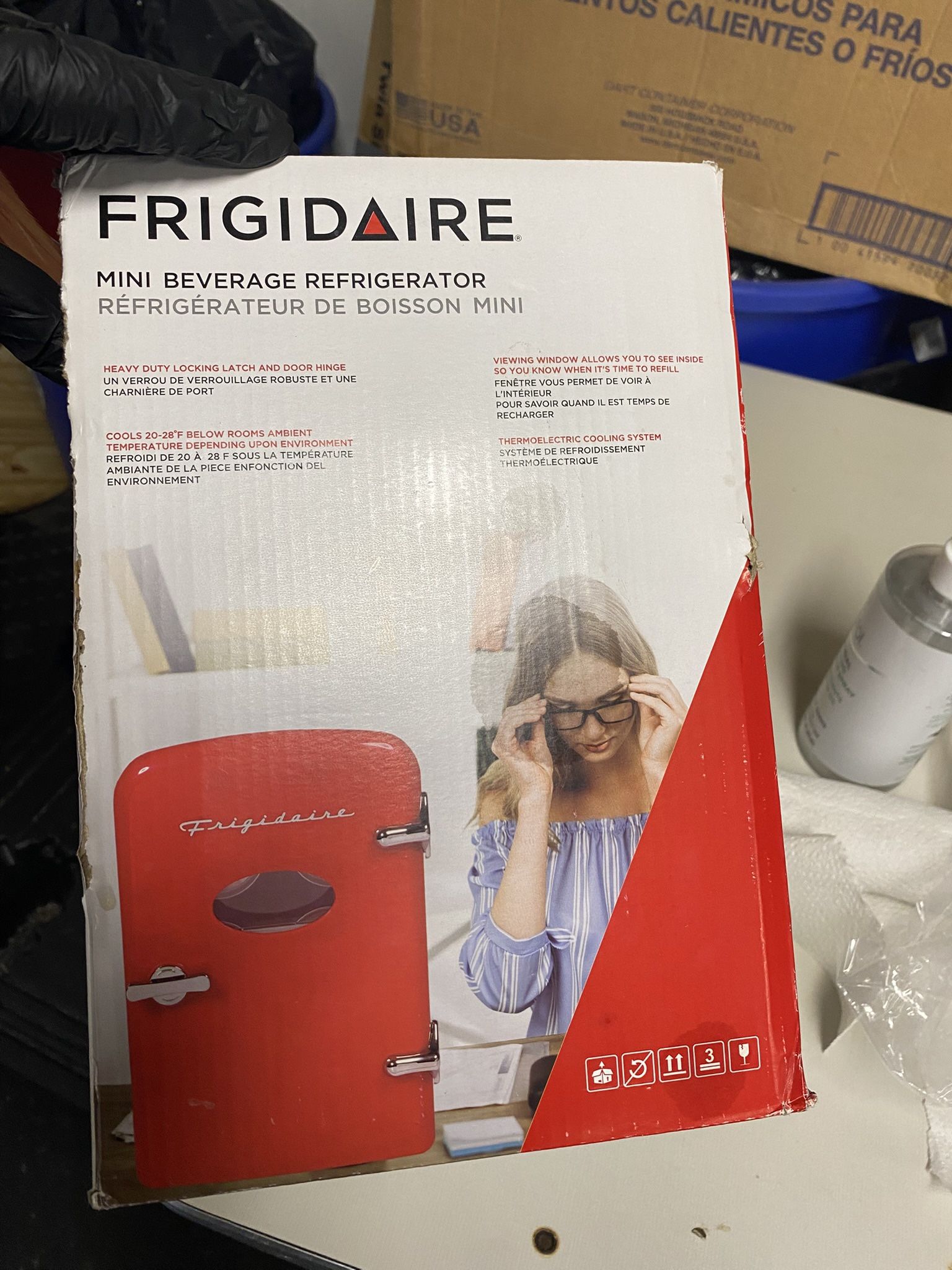 Frigidaire 6 Can Mini Fridge